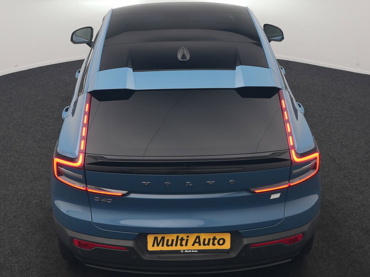 Vehicle Image 32