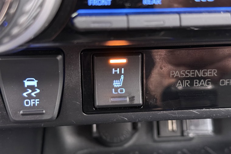 Vehicle Image 33