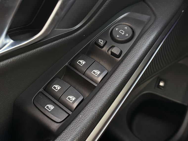 Vehicle Image 39