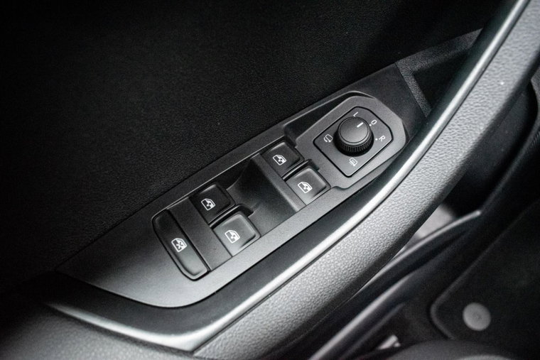 Vehicle Image 45