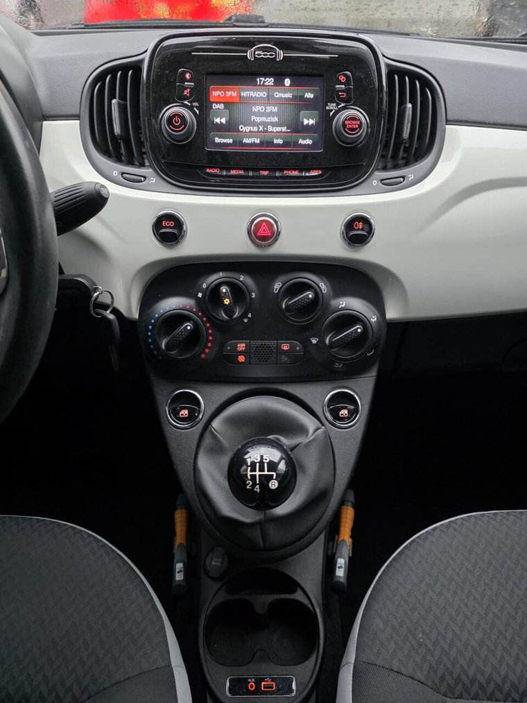 Vehicle Image 16