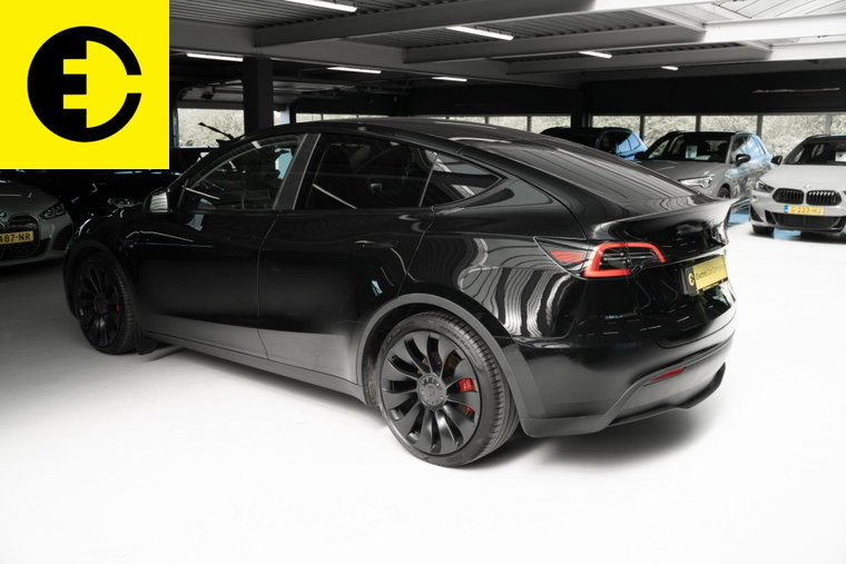 Vehicle Image 35