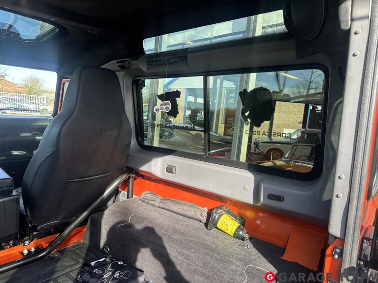 Vehicle Image 37