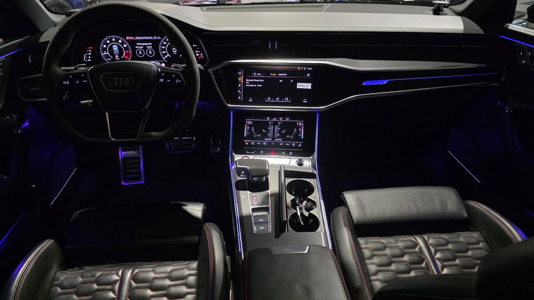 Vehicle Image 13