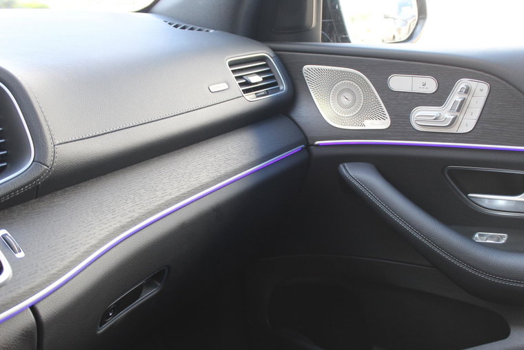 Vehicle Image 37