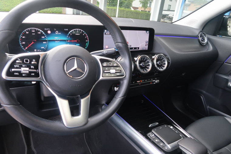 Vehicle Image 31