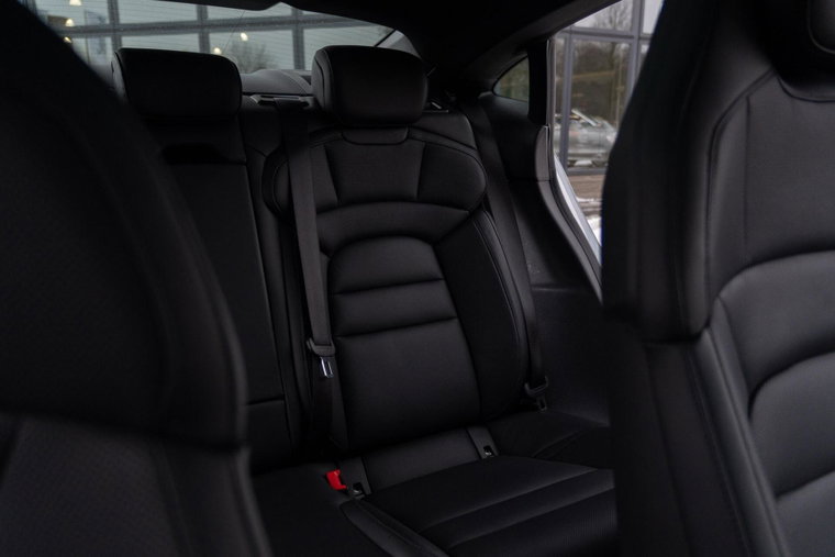 Vehicle Image 45
