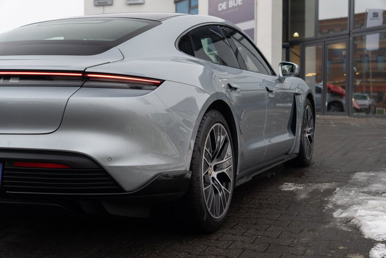 Vehicle Image 50