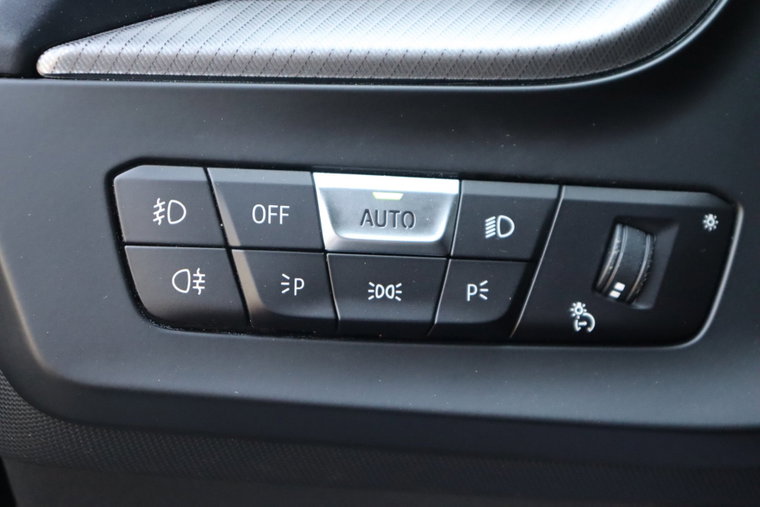 Vehicle Image 27