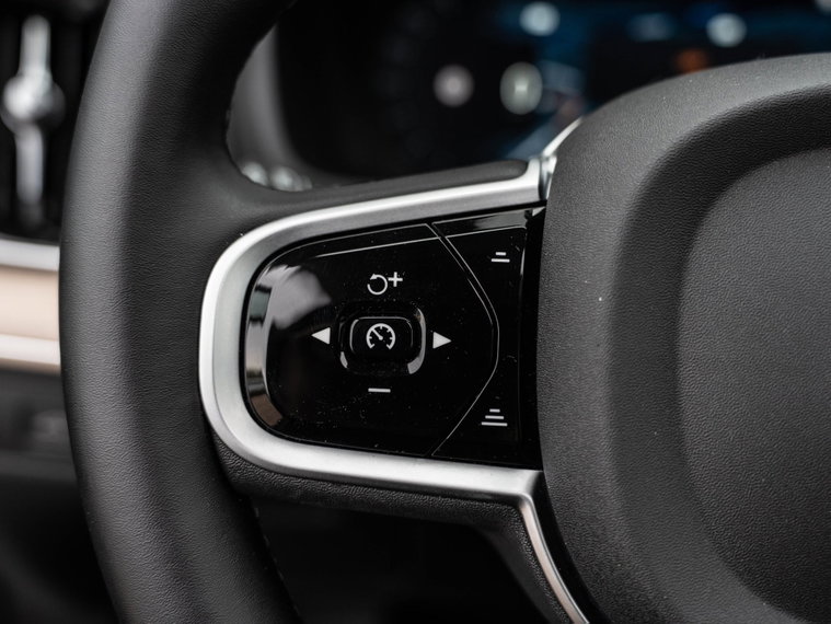 Vehicle Image 40
