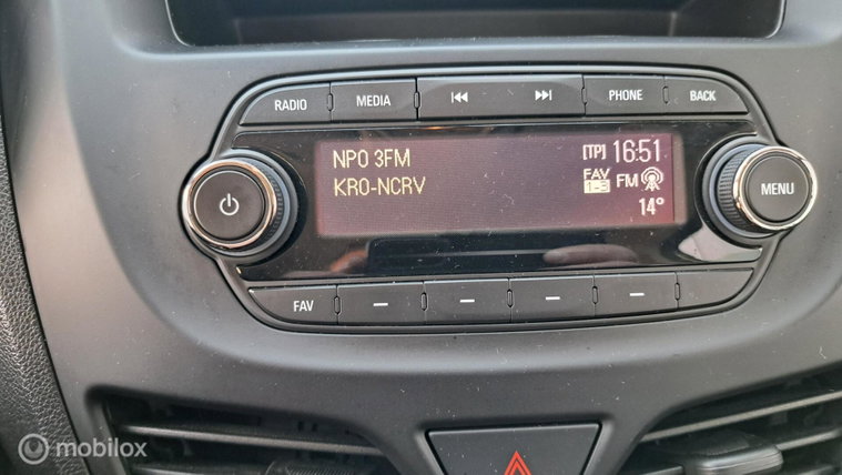 Vehicle Image 25