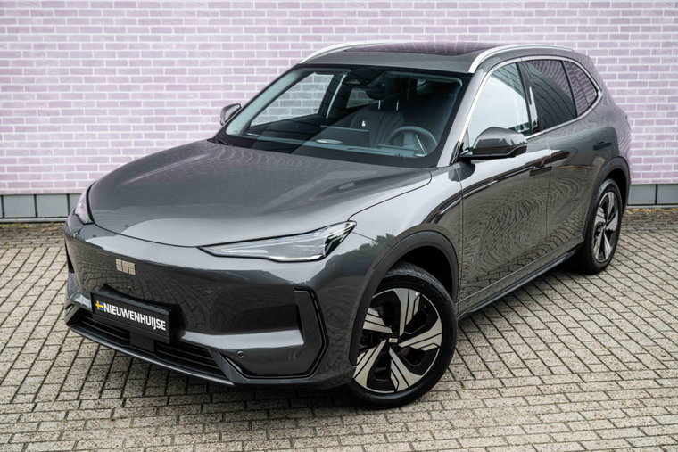 Vehicle Image 15