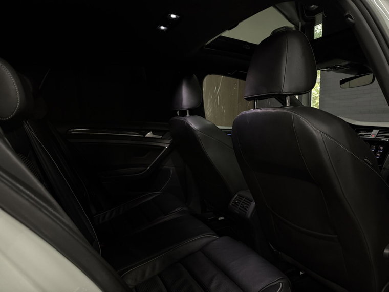Vehicle Image 31