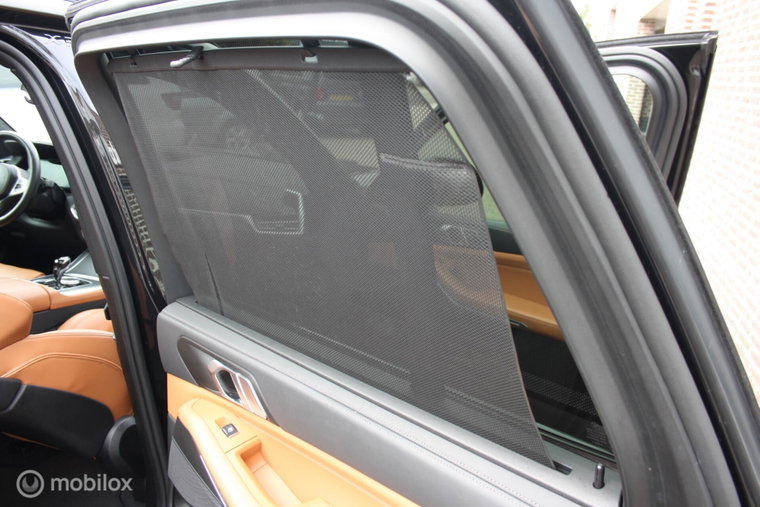 Vehicle Image 37