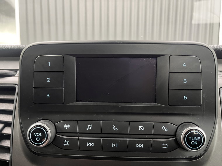 Vehicle Image 39