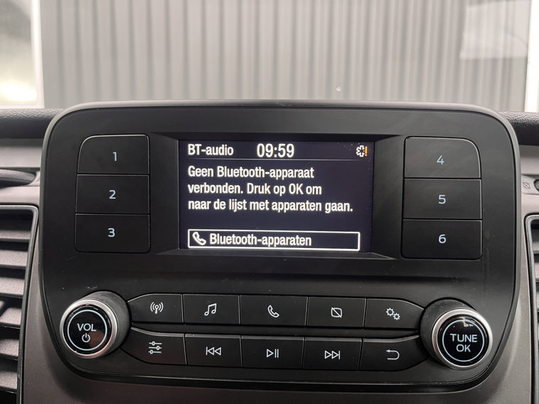 Vehicle Image 41