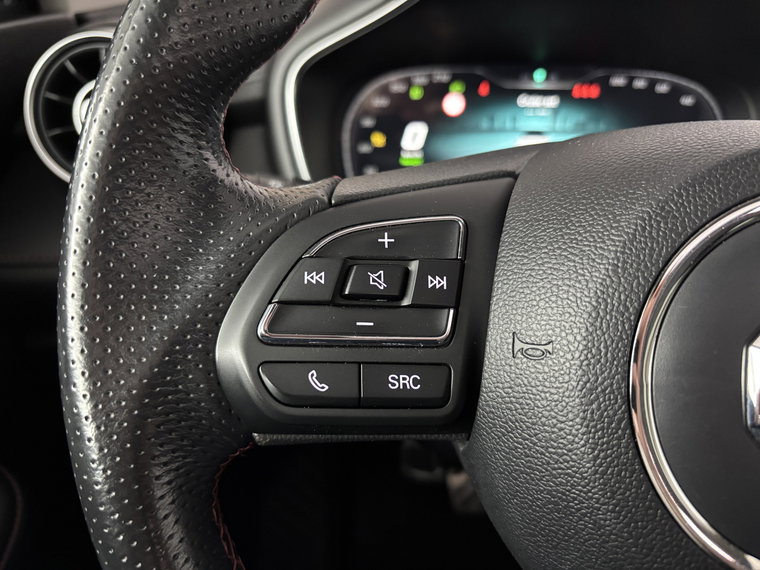 Vehicle Image 28