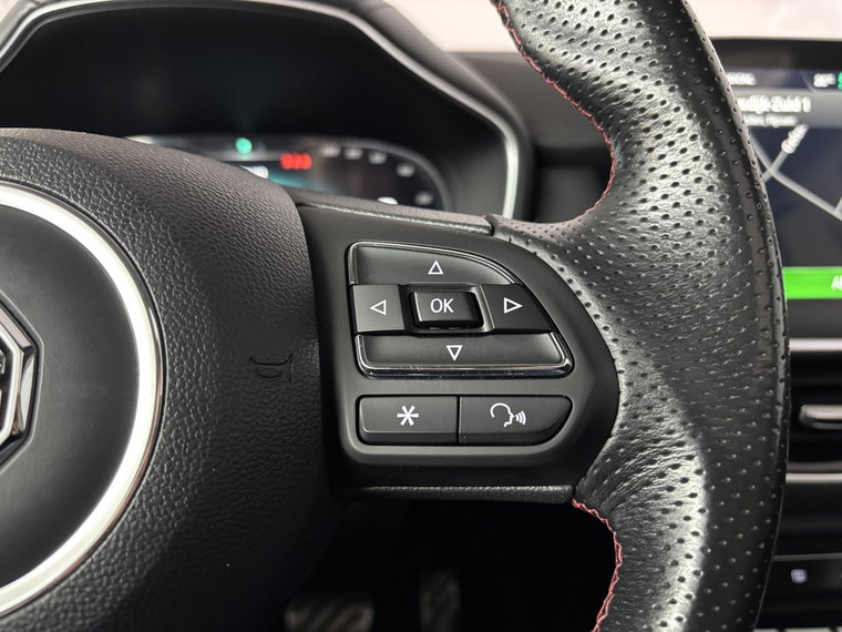 Vehicle Image 29