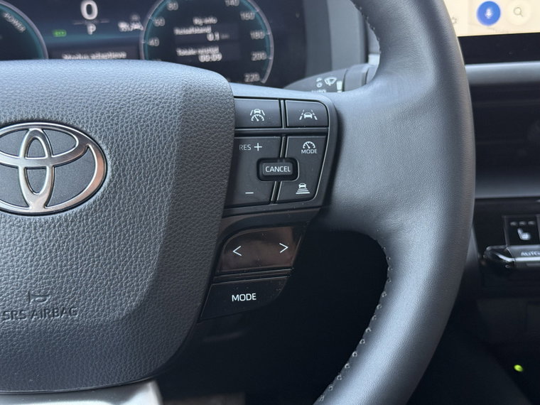 Vehicle Image 28