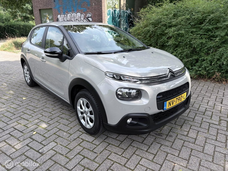 Vehicle Image 17