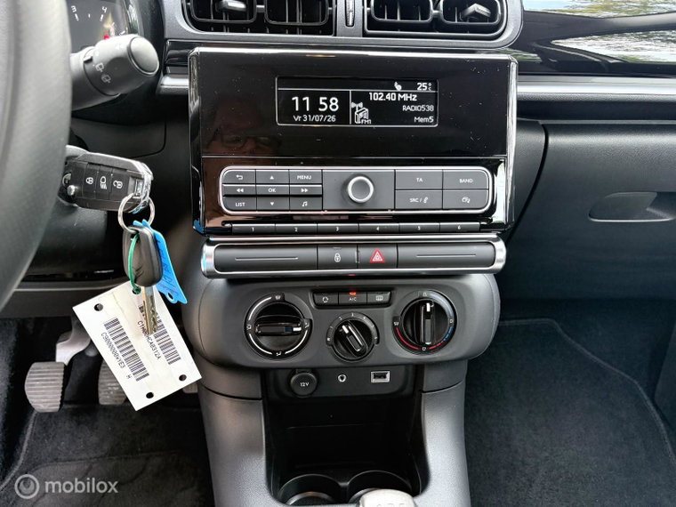Vehicle Image 19