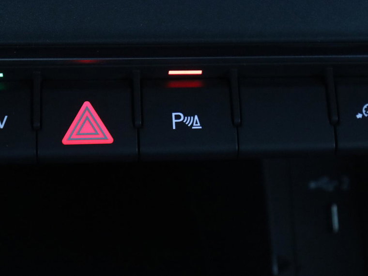 Vehicle Image 27