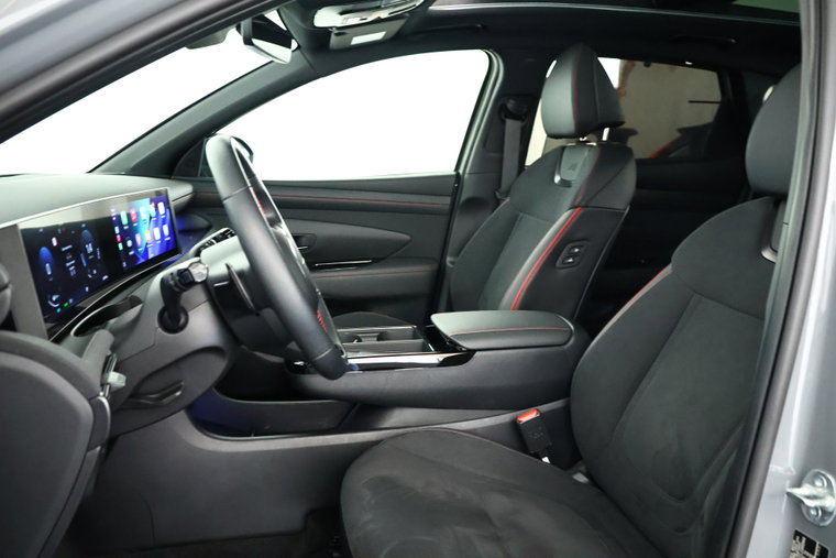 Vehicle Image 13