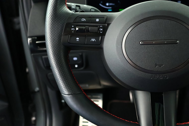 Vehicle Image 33