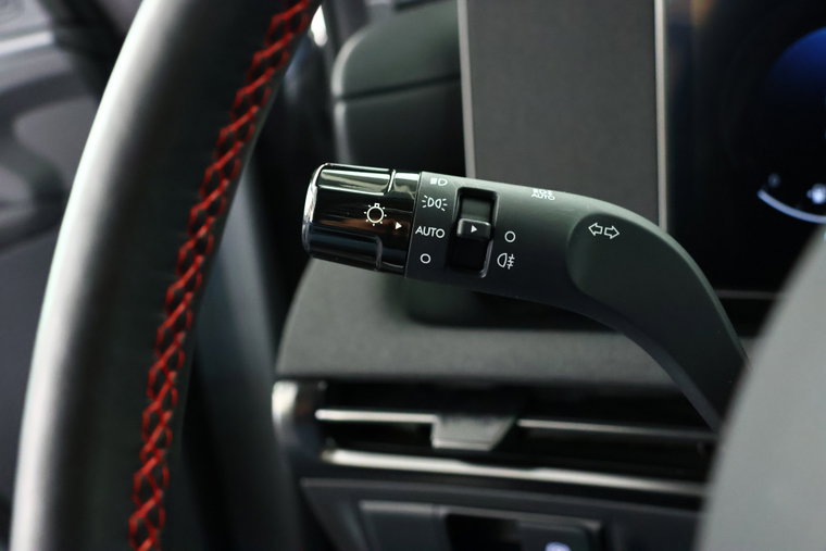 Vehicle Image 35