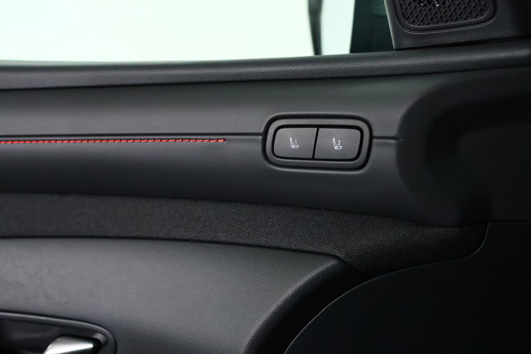 Vehicle Image 37