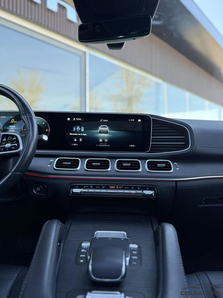 Vehicle Image 36