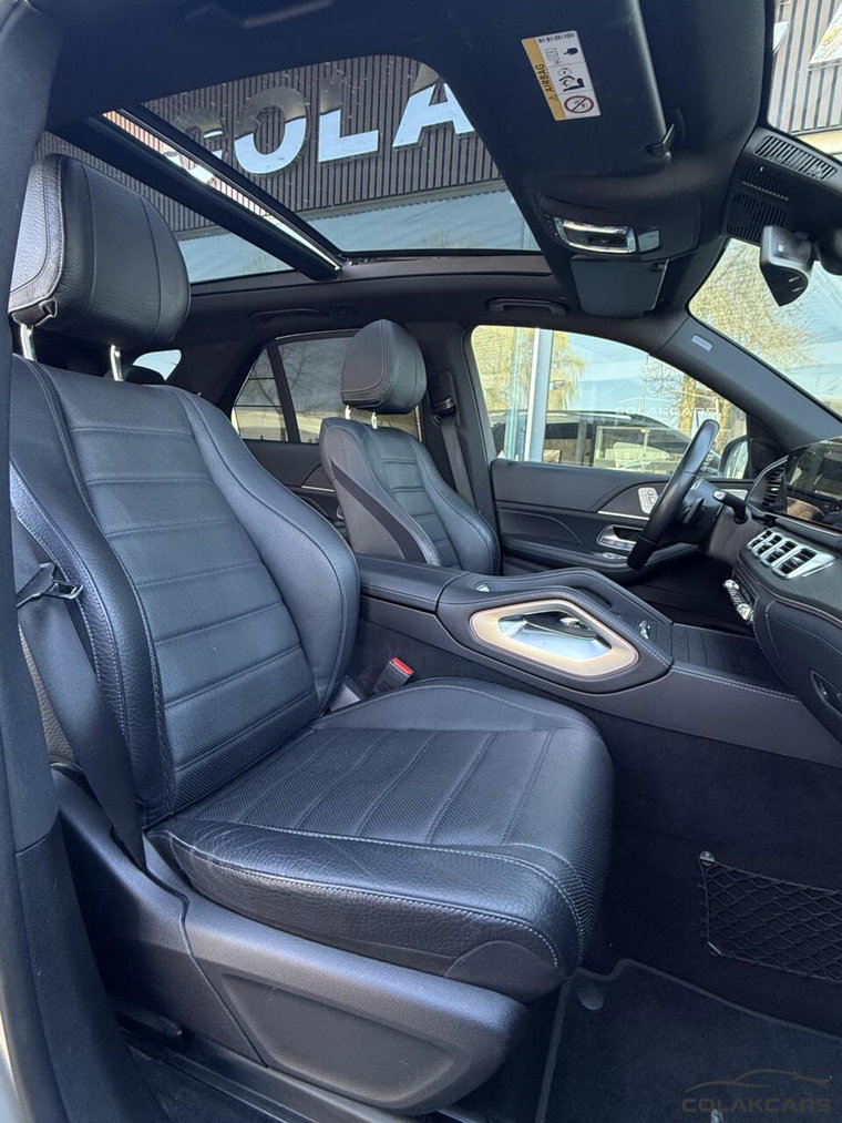 Vehicle Image 39