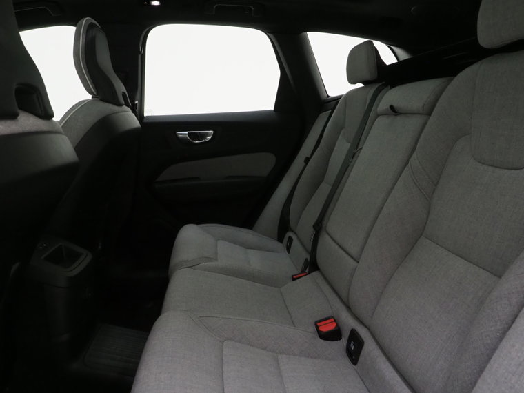 Vehicle Image 42