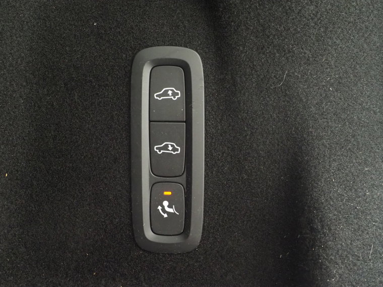Vehicle Image 46