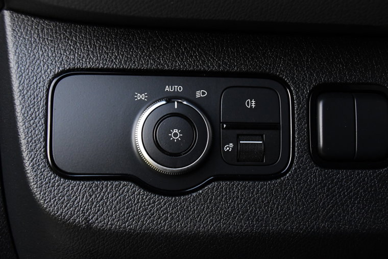 Vehicle Image 26