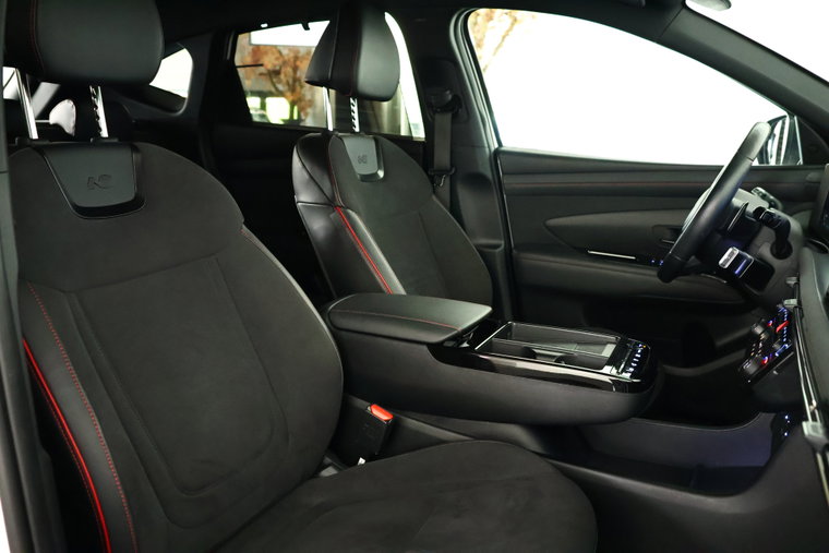 Vehicle Image 14