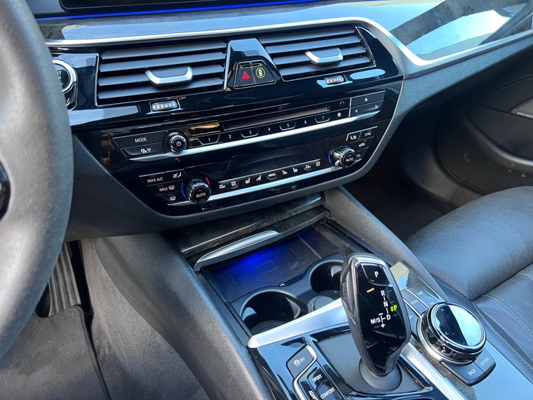 Vehicle Image 40