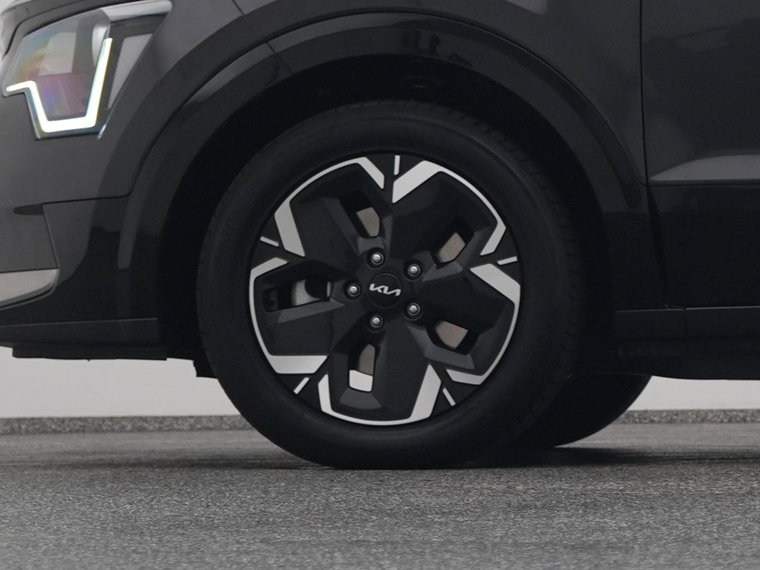 Vehicle Image 40