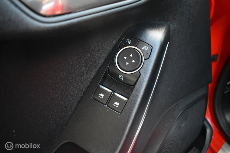 Vehicle Image 26
