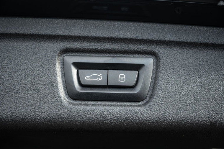 Vehicle Image 29