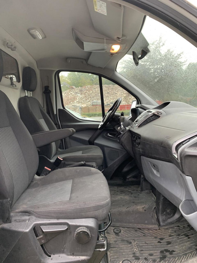 Vehicle Image 7