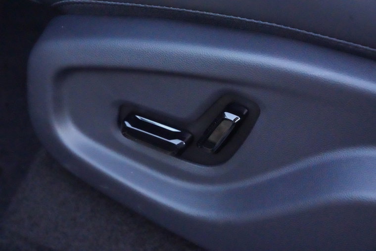 Vehicle Image 27