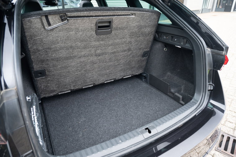 Vehicle Image 36