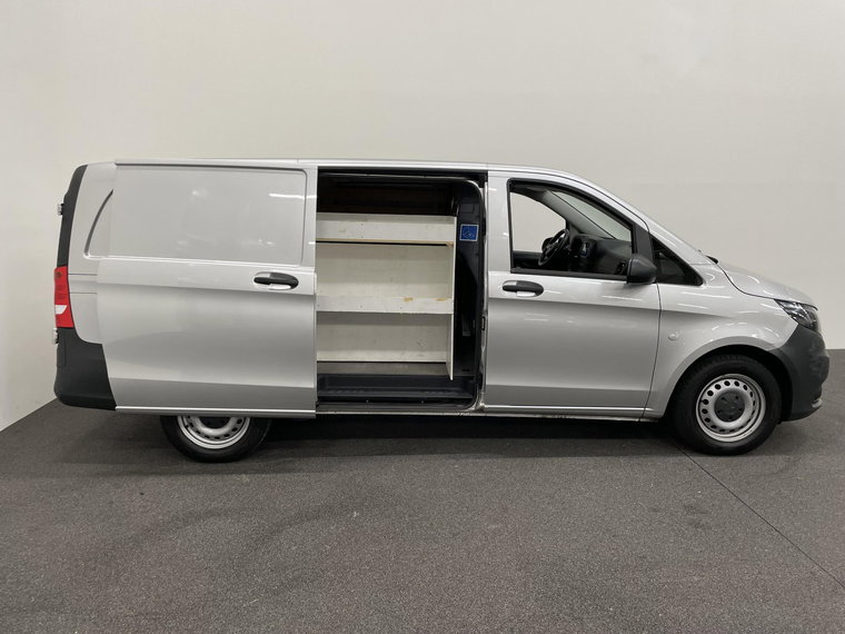 Vehicle Image 27