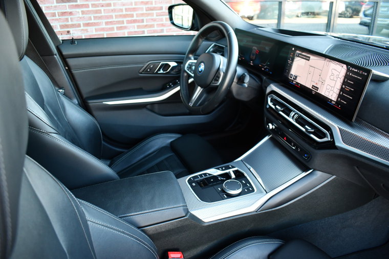 Vehicle Image 37