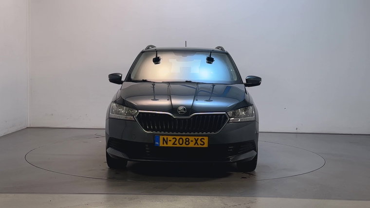 Vehicle Image 16