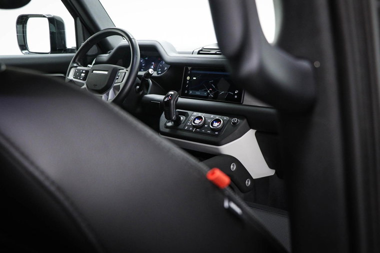 Vehicle Image 14