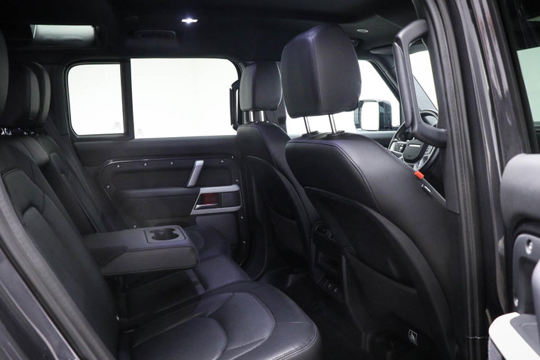 Vehicle Image 7
