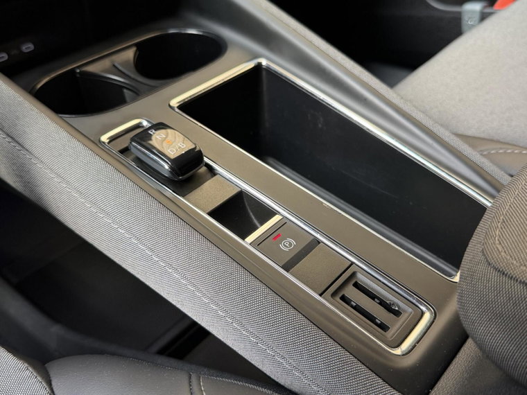 Vehicle Image 39