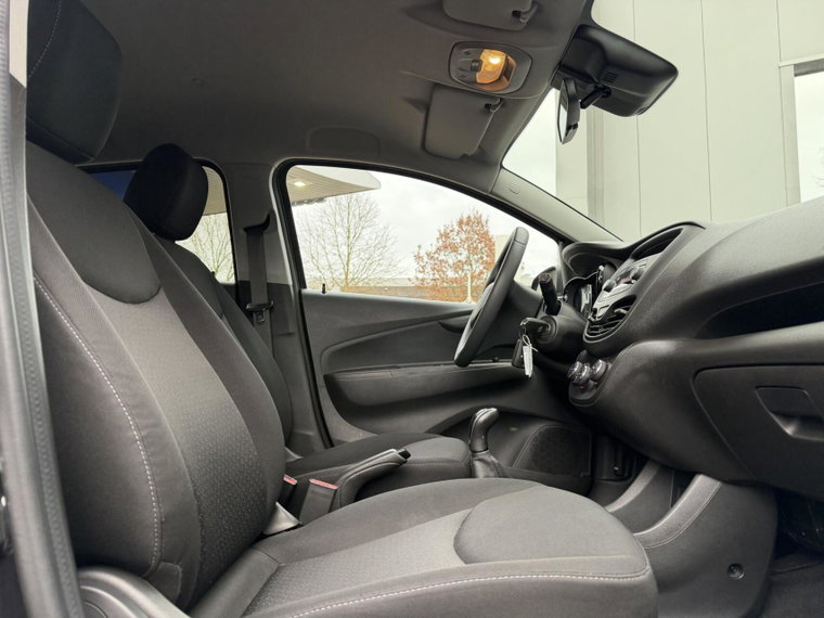 Vehicle Image 23